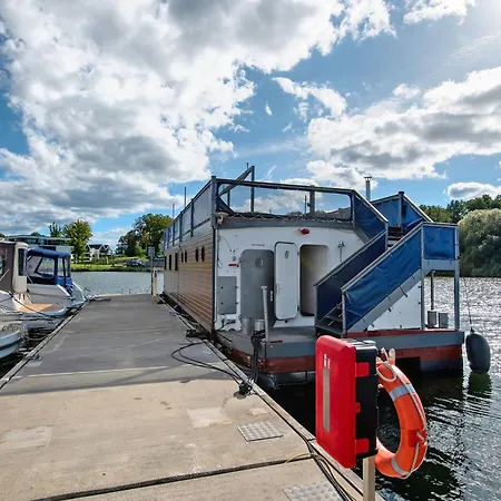 Bootshaus Bateau-hôtel